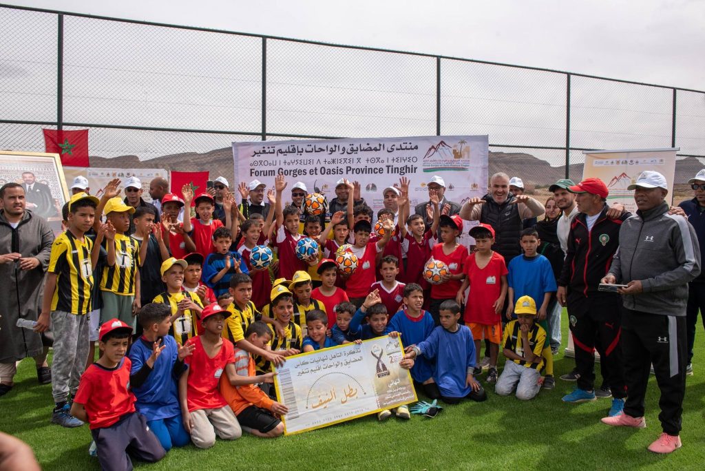 انطلاق الإقصائيات المحلية لكأس المضايق والواحات بألنيف بتأهل فريق مدرسة مصطفى أزواوي إلى النهائيات الإقليمية